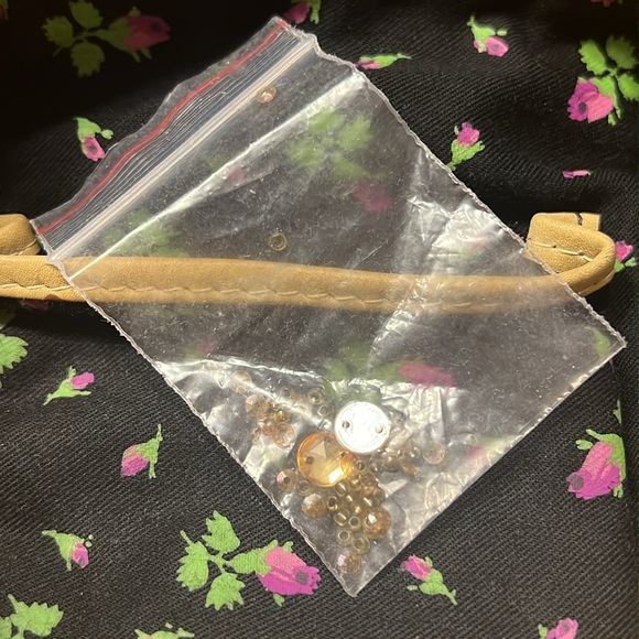 BETSEY JOHNSON Baroque Betsey Collection - Picture 10 of 17